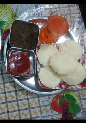 A picture of Idli.