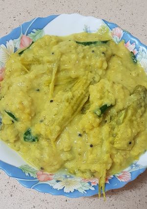 A picture of Moong Dal drumstick kolagari.