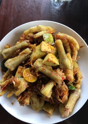 Hình của món Chân gà sốt thái lắc xoài xanh ngon thần sầu hihi.