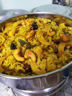 पात्तळ पोह्याचा चिवडा (patal pohyancha chivda recipe in marathi) रेसिपी चे मुख्य फोटो
