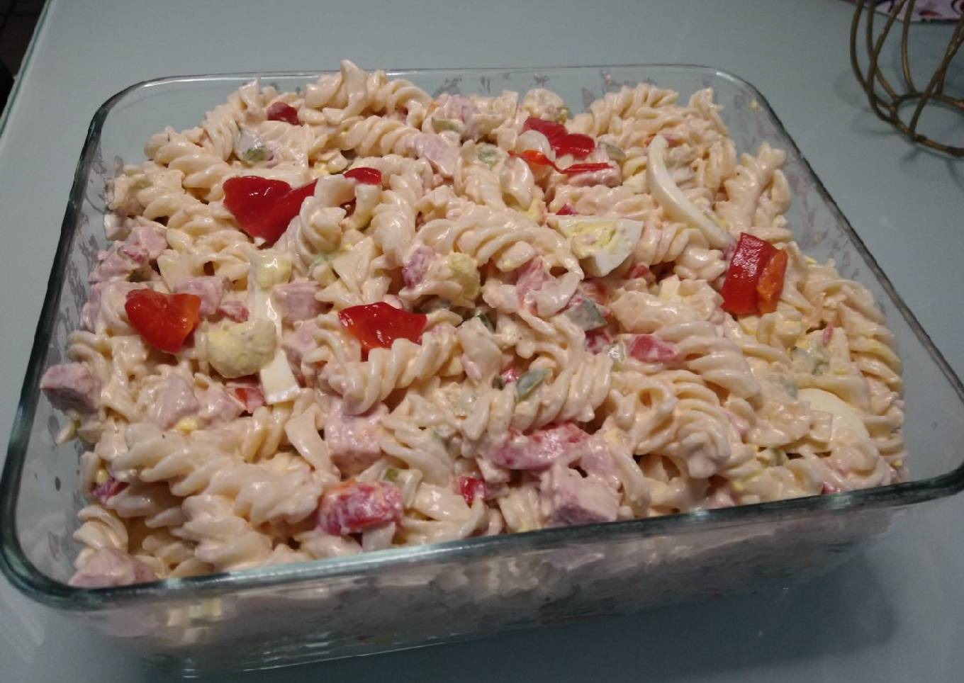 Ensalada de pasta puertorriqueña a lo Guabino's