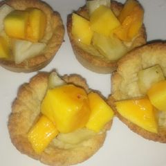 A picture of Fruit tart.