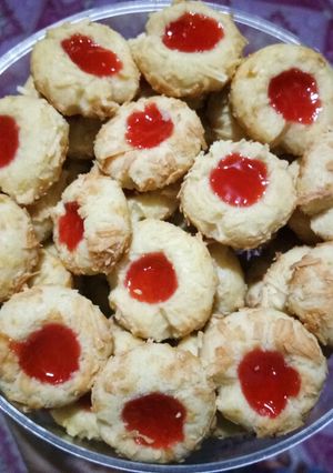 Foto resep Strawberry Thumbprint Cookies 🍓