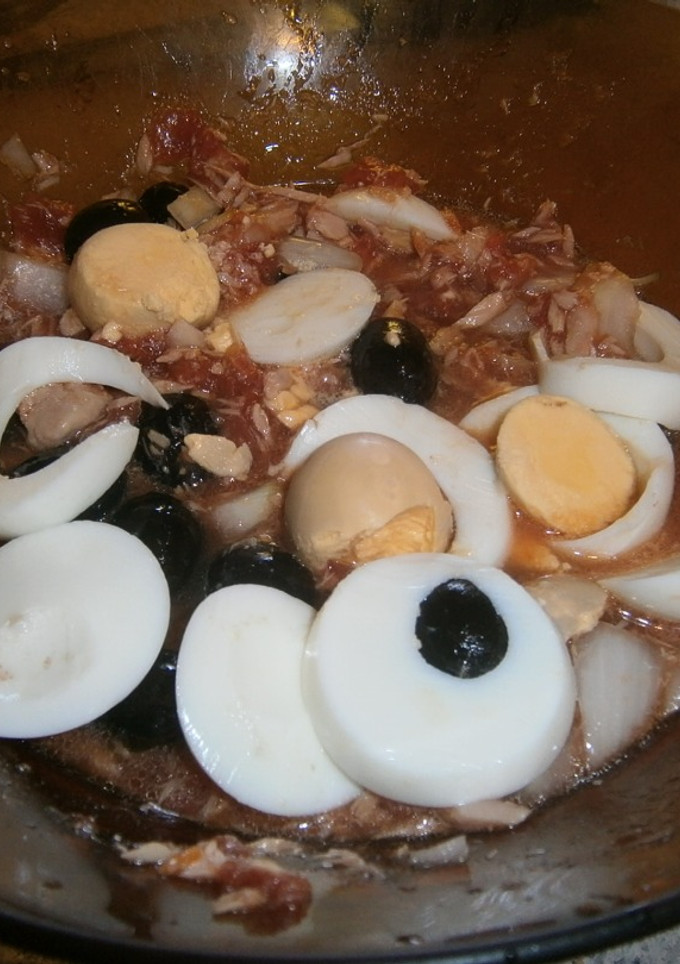 Una foto de Mojete (ensalada con tomate de lata de conserva)