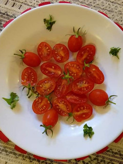 A picture of Simple Tomato Salad.