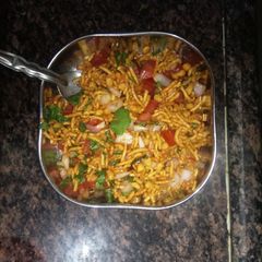 A picture of Namkeen bhel.