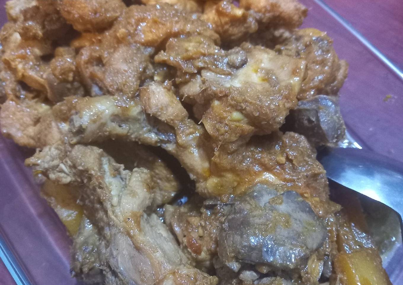 Ayam Goreng dengan kuah Tomat Manis (Ayam Semur)