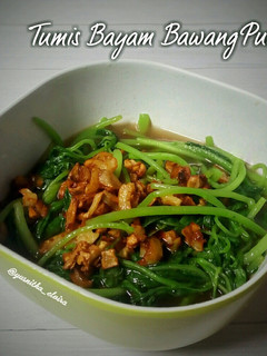 Foto resep Tumis Bayam Bawang Putih