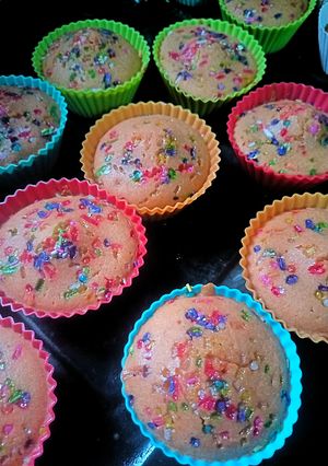 A picture of Orange Wheat Cupcakes😋.