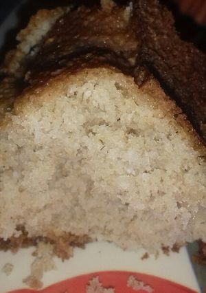 Una foto de Budín de coco y nueces