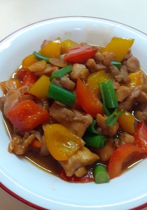 Foto resep Stir fry chicken with capsicum