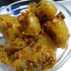 A picture of Turnip Pickle.