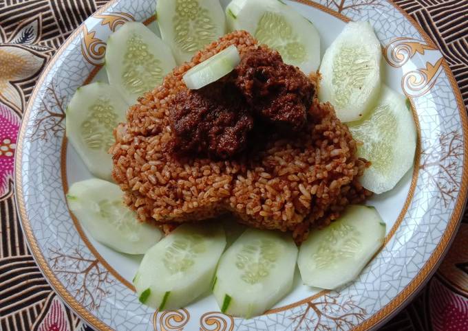 Ternyata ini lho! Resep enak membuat Nasi Goreng Rendang sisa Super Kilat dijamin enak