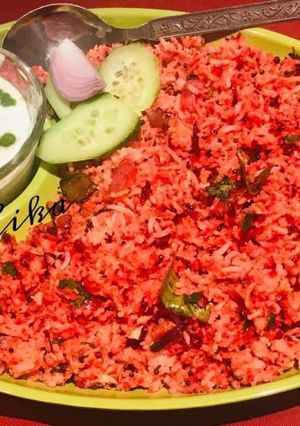 A picture of Beetroot coconut rice.