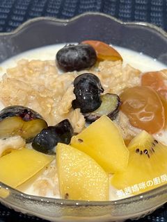 藍莓燕麥粥 的食譜成品照片