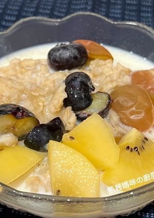 A picture of Blueberry Oatmeal.