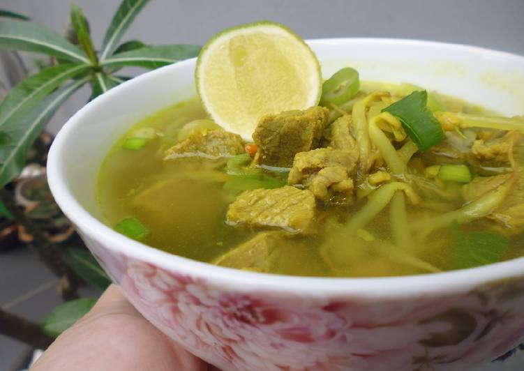 Soto Daging (Bening/No santan)