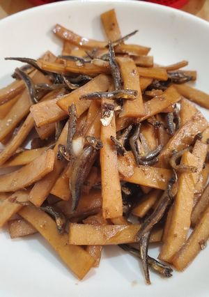 炒小魚乾豆干 的食譜成品照片