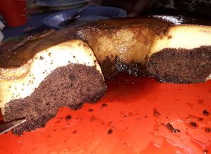 Una foto de Chocoflan casero