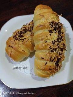 Foto resep Roti Isi Pisang Coklat Keju (Pakai SP)