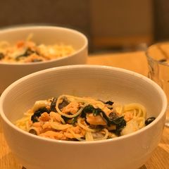 A picture of Salmon spaghetti.
