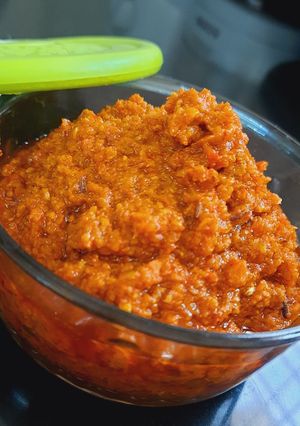 लहसुन की चटनी(Lahsun chutney recipe in hindi) रेसिपी मुख्य फोटो