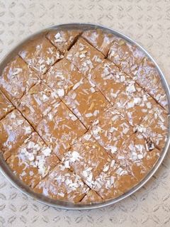 ગોળ પાપડી (Gol Papdi Recipe In Gujarati) રેસીપી મુખ્ય ફોટો