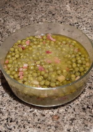 Una foto de Guisantes con jamón thermomix