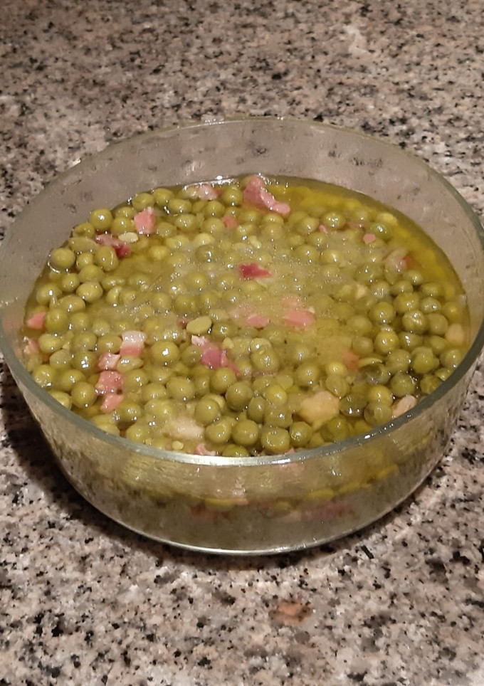 Una foto de Guisantes con jamón thermomix