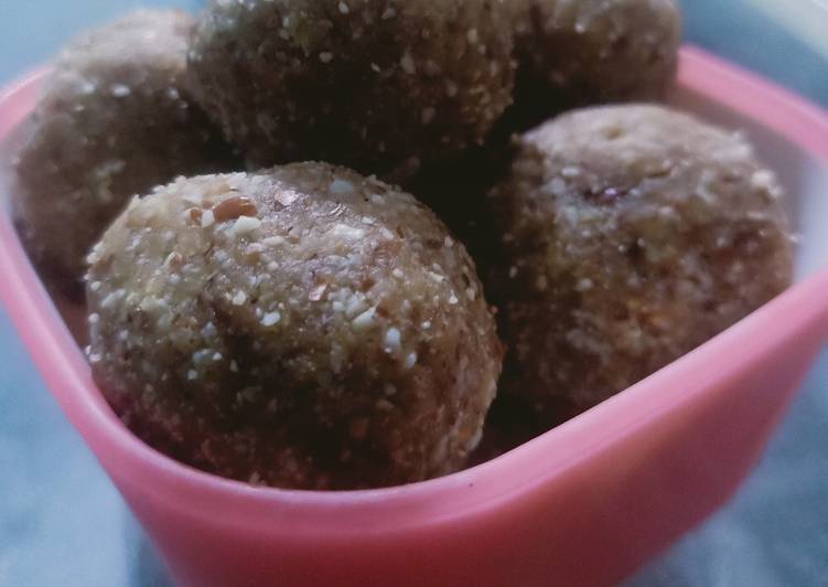 Step-by-Step Guide to Prepare Homemade Peanut jaggery ladoo