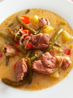 Zöldséges csülök leves, joghurttal recept fotója