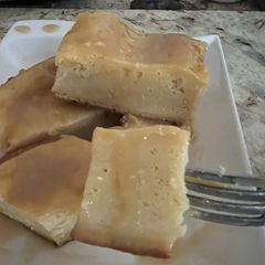 A picture of Creamy Custard Cake.