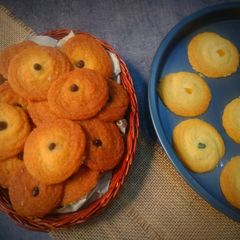 A picture of Butter cookies.
