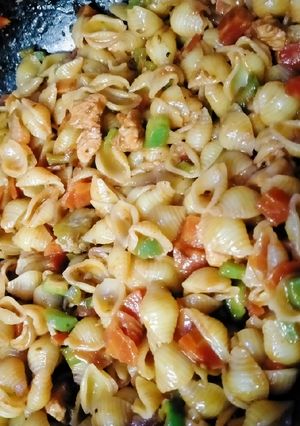 A picture of Colourful shell macaroni.