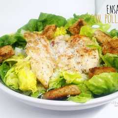 Una foto de Ensalada César con pollo marinado