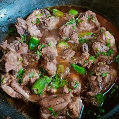 A picture of Cholistani Street Style Chicken Karahi 🍲🍲.