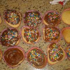 A picture of Muffins.