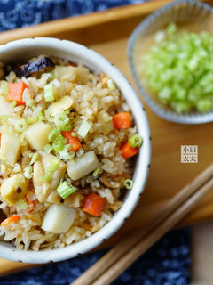 綠竹筍正當時! 來做一鍋到底~香筍雞肉炊飯! (影片食譜) 的食譜成品照片