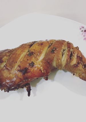 Hình của món Đùi gà nướng nước tương mè trắng.
