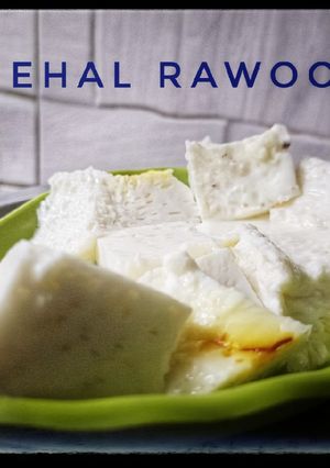 चीक/ खरवस (Kharvas Recipe In Marathi) रेसिपी चे मुख्य फोटो 