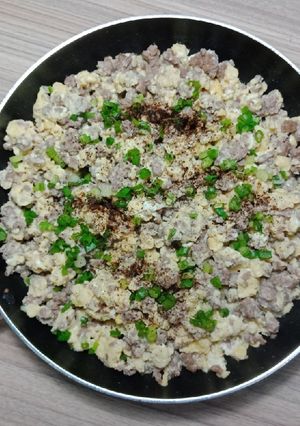 Hình của món Trứng chiên thịt xay.