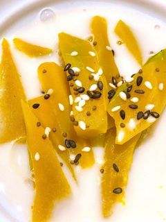 รูปของ ขนมคลีน ขนมไทย แกงบวดฝักทองคลีน ส่วนผสม 4 อย่าง ในไมโครเวฟ 71kcal/ถ้วย