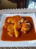 Mole de pollo con papas