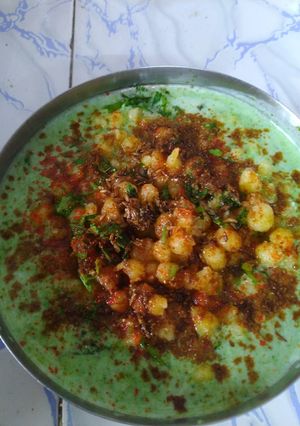 A picture of Boondi Raita With Bathua.