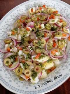 Una foto de Ensalada de yuca y bacalao