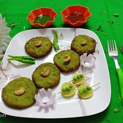 A picture of Hara bhara kabab.