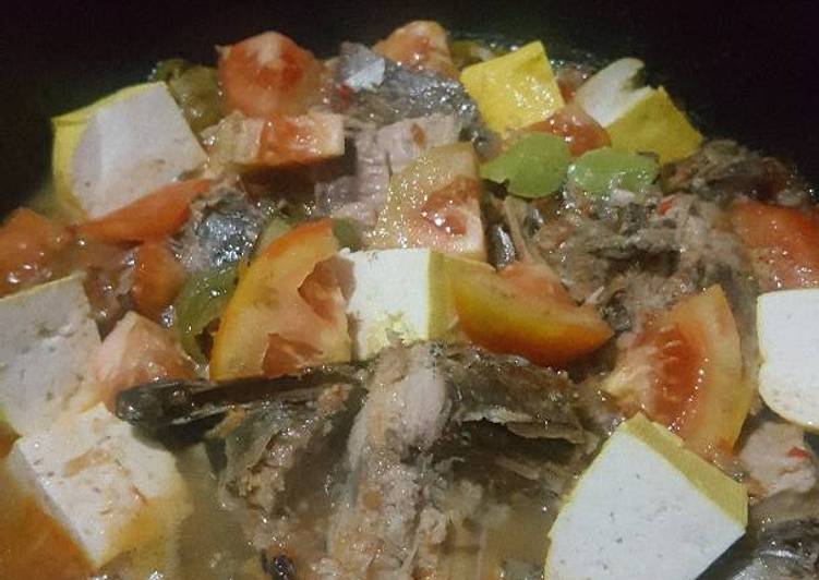 Resep Mangut ikan asap ala fe&#39; Lezat