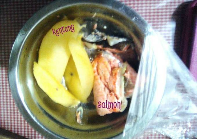 Pure Potato with Tasty Salmon 6Mo+