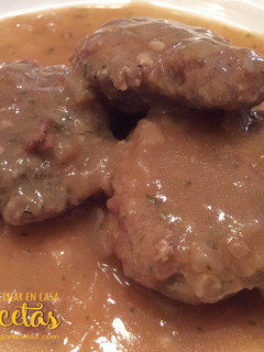 Una foto de Filetes rusos en salsa