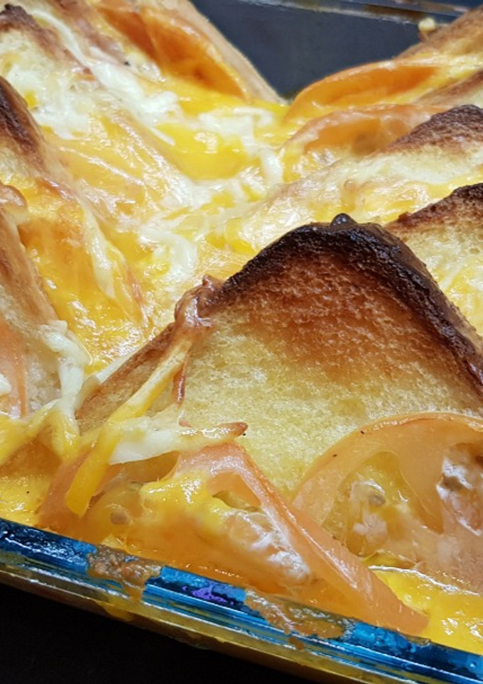 Una foto de Gratén de Queso y Tomate